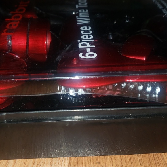 Rabbit brand NIP 6 piece wine tool kit red - Picture 6 of 6